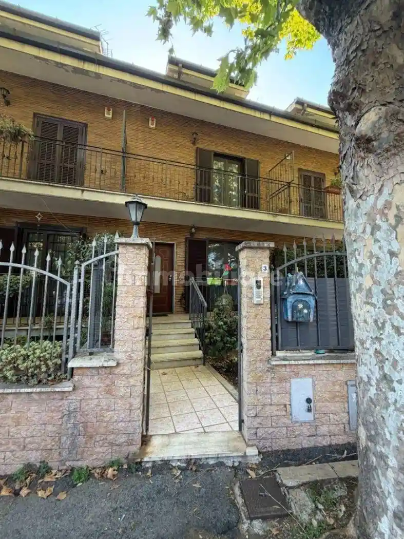 Villa in vendita a Guidonia Montecelio