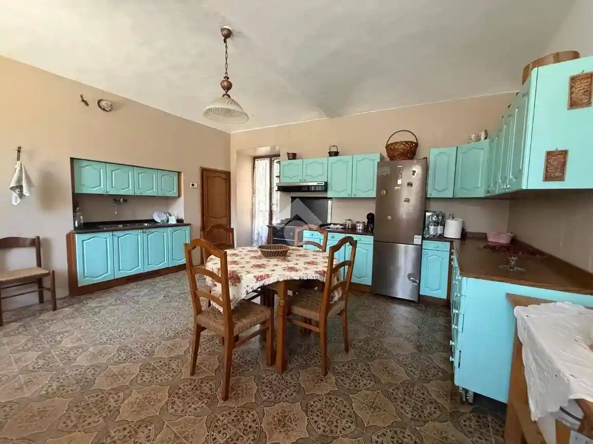 Casa indipendente in vendita a Lanzo Torinese