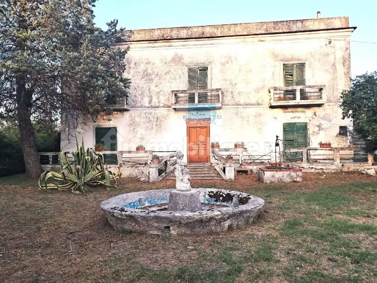 Palazzo - Edificio in vendita a Somma Vesuviana