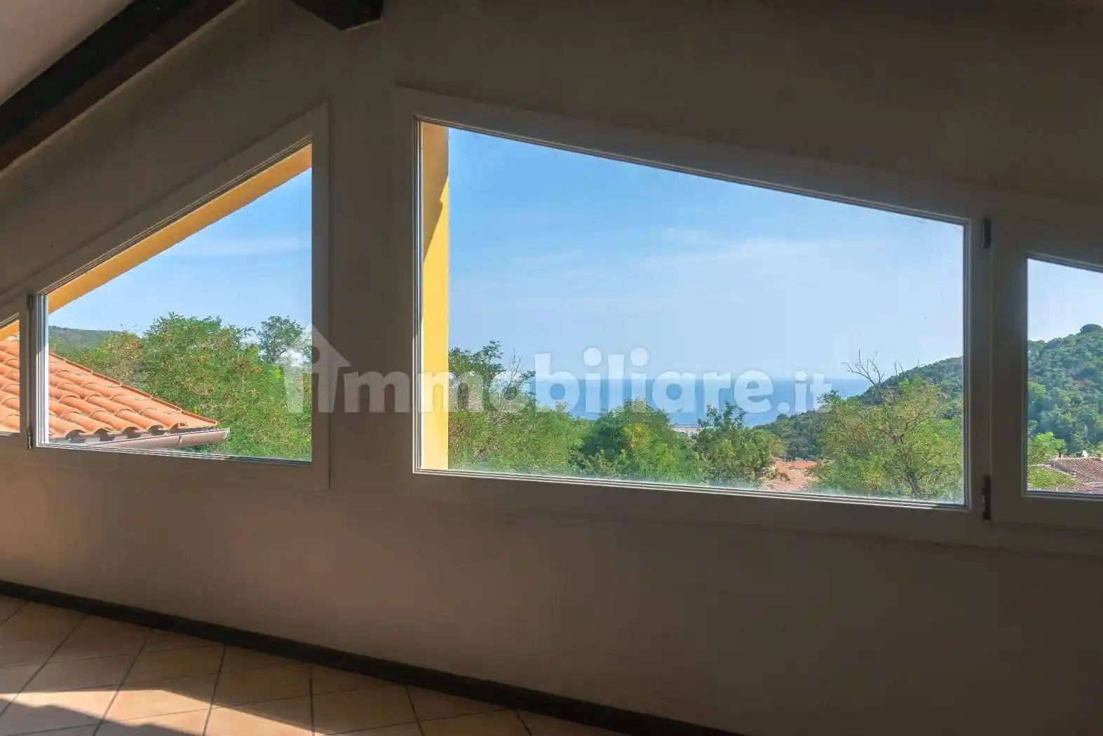 Appartamento in vendita a Marciana