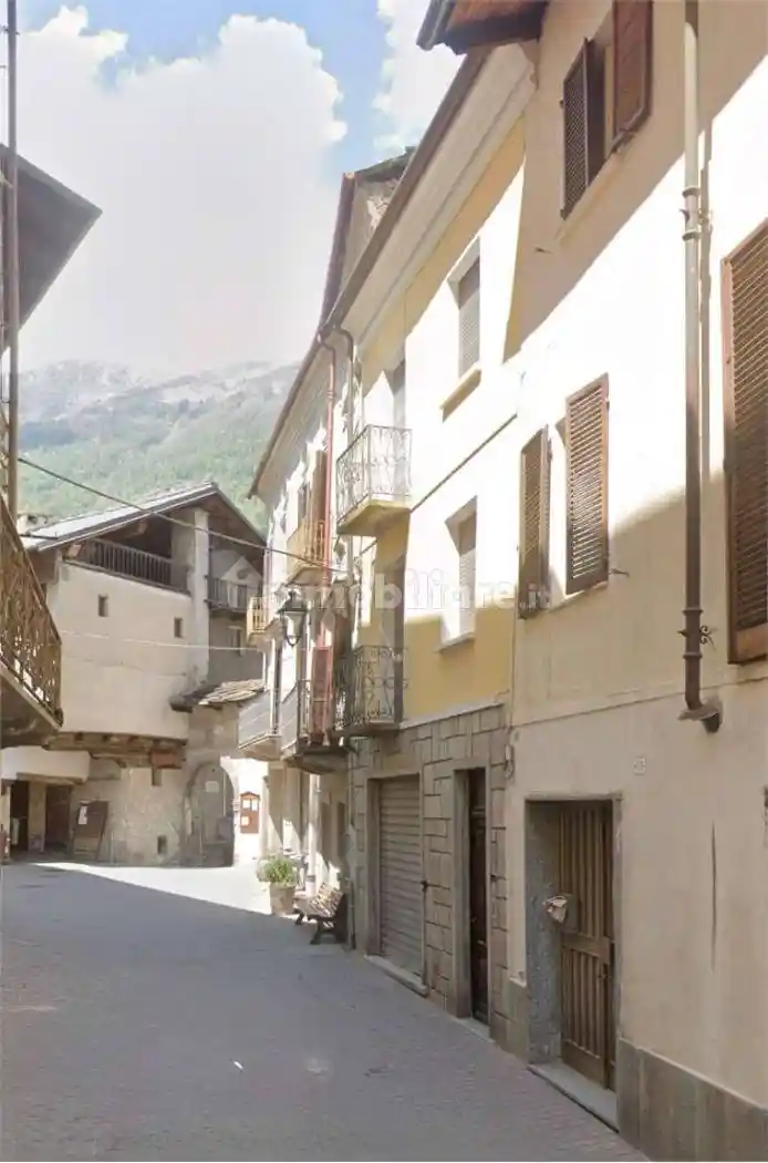 Palazzo - Edificio in vendita a Chiomonte