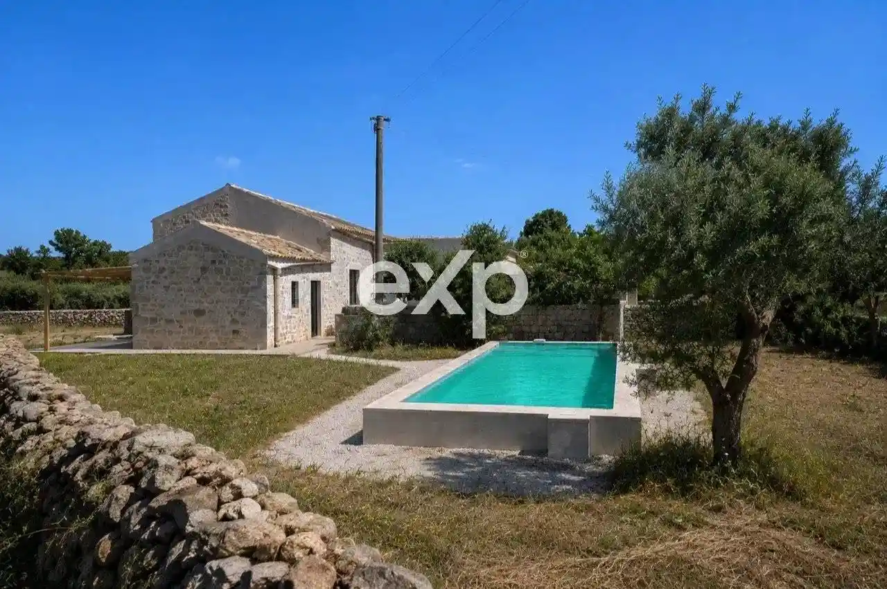 Rustico - Casale in vendita a Rosolini
