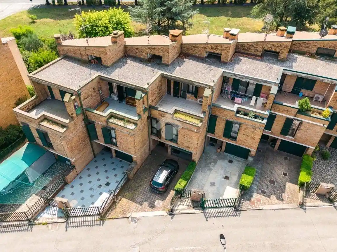 Villetta a schiera in vendita a Villanuova sul Clisi