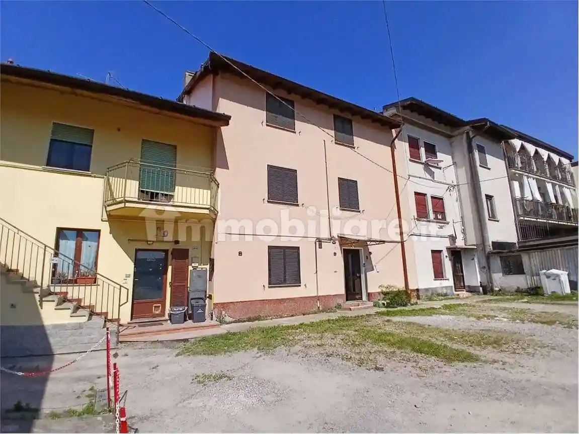 Appartamento in vendita a Valmorea