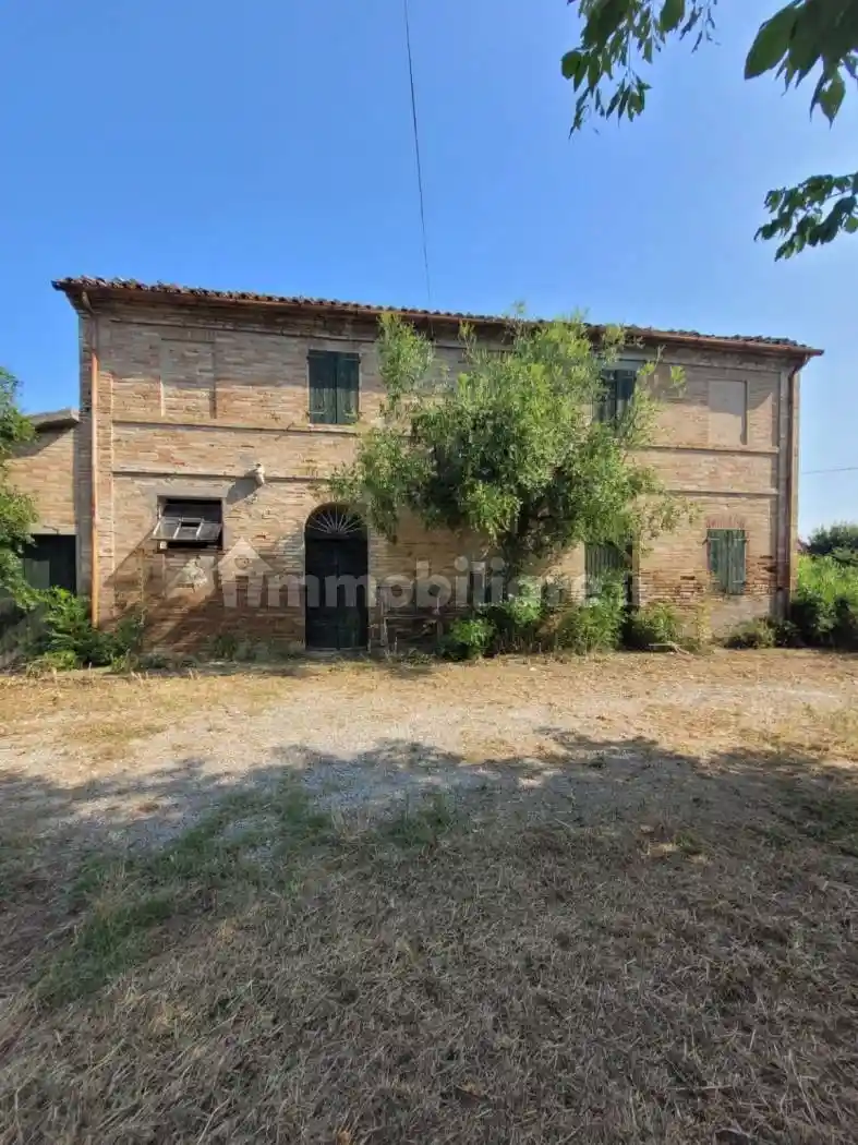 Rustico - Casale in vendita a Ravenna