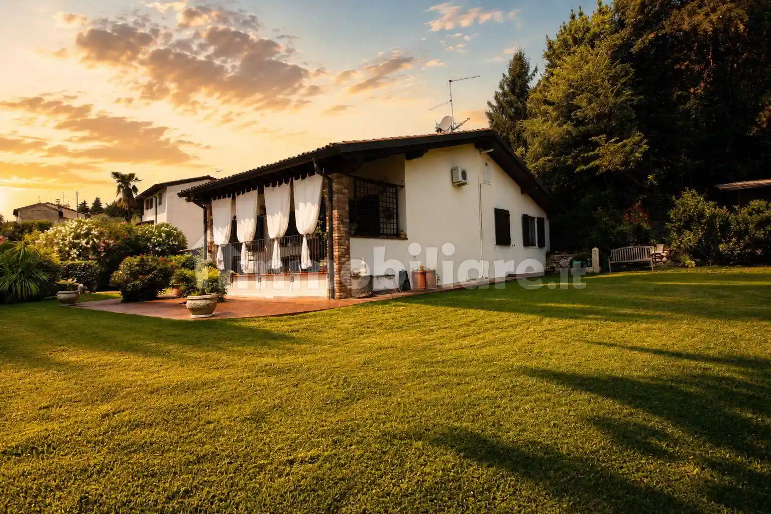 Villa in vendita a Caprino Veronese
