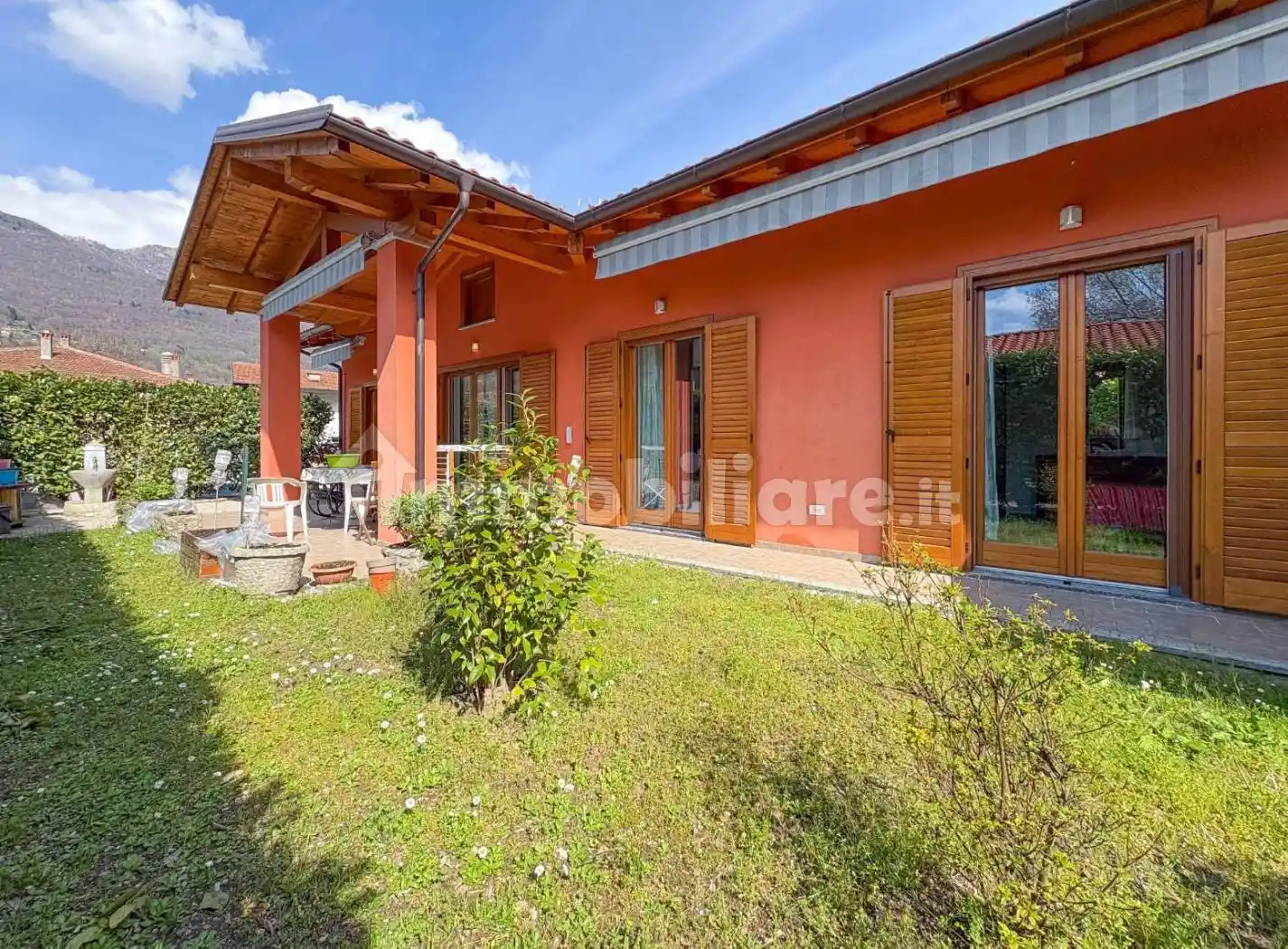 Villa in vendita a Omegna