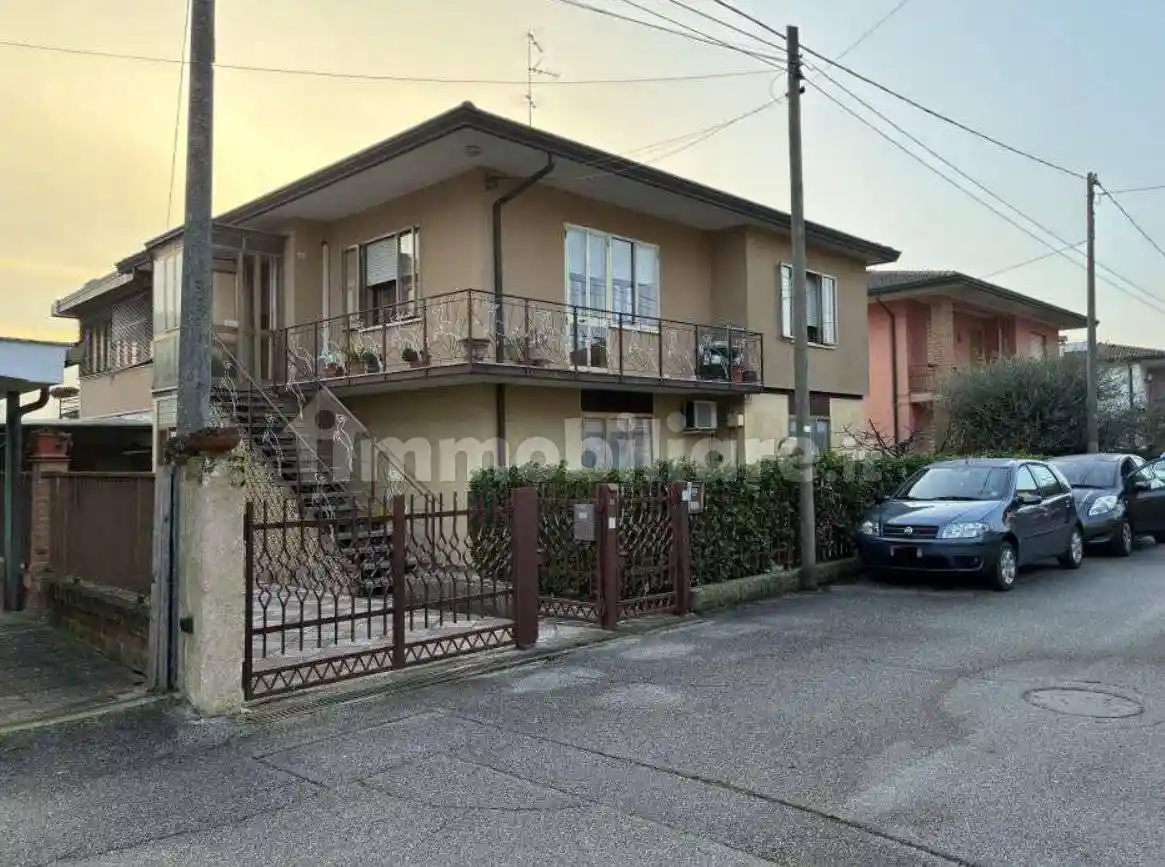 Villa in vendita a Montegrotto Terme