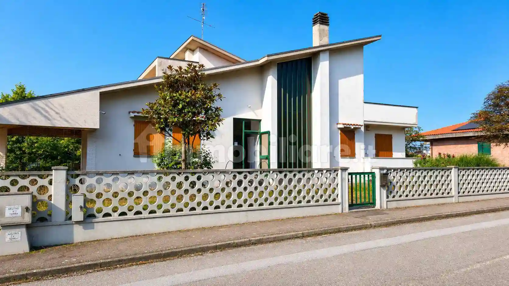 Villa - foto 2