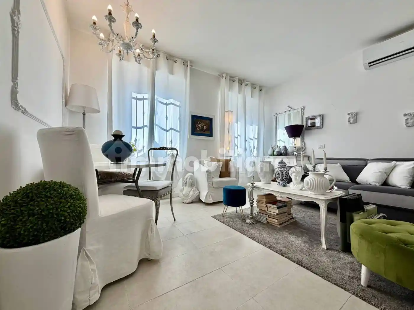 Appartamento in vendita a Desenzano del Garda