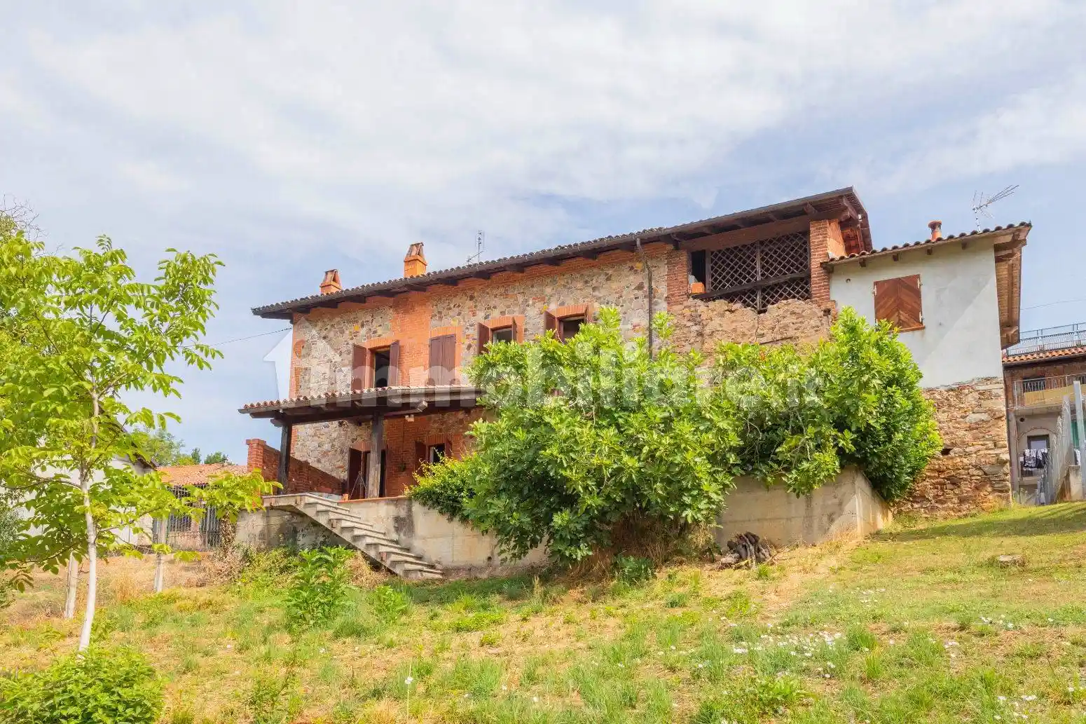 Villa in vendita a Villa del Bosco