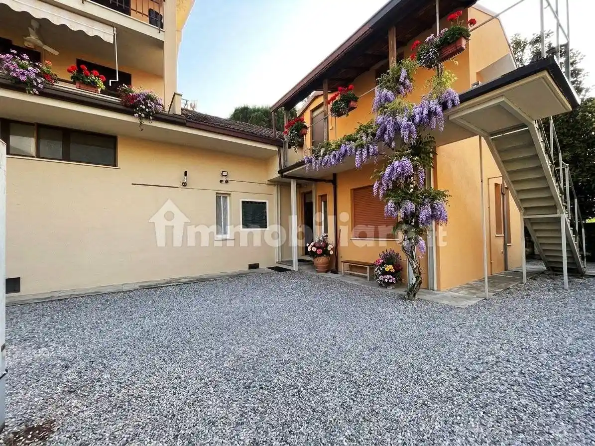 Villa in vendita a Godiasco Salice Terme