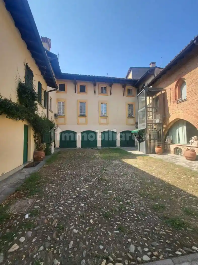 Appartamento in vendita a Pavia