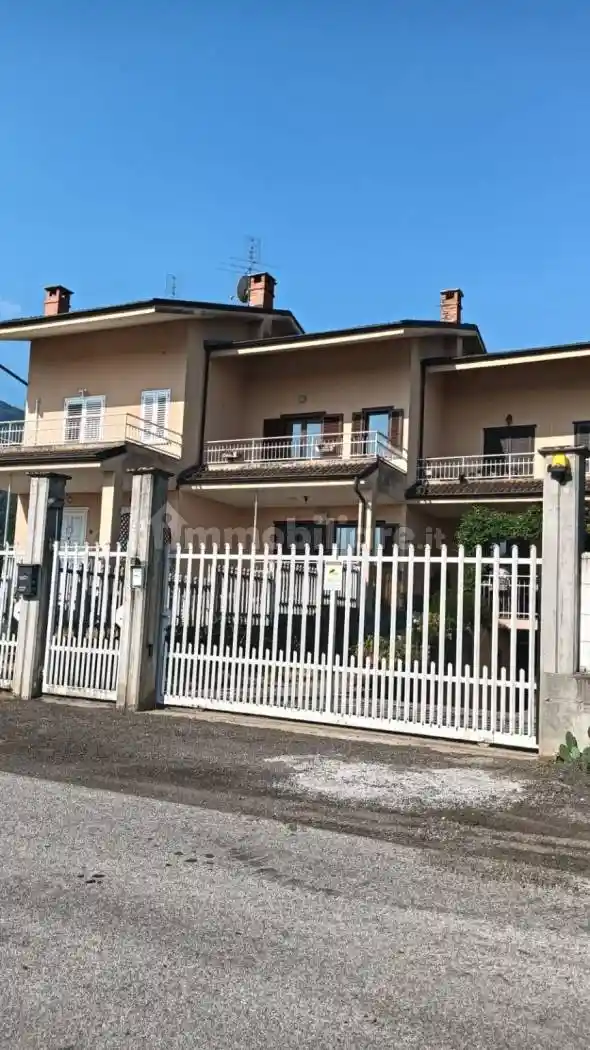 Villa in vendita a Barge