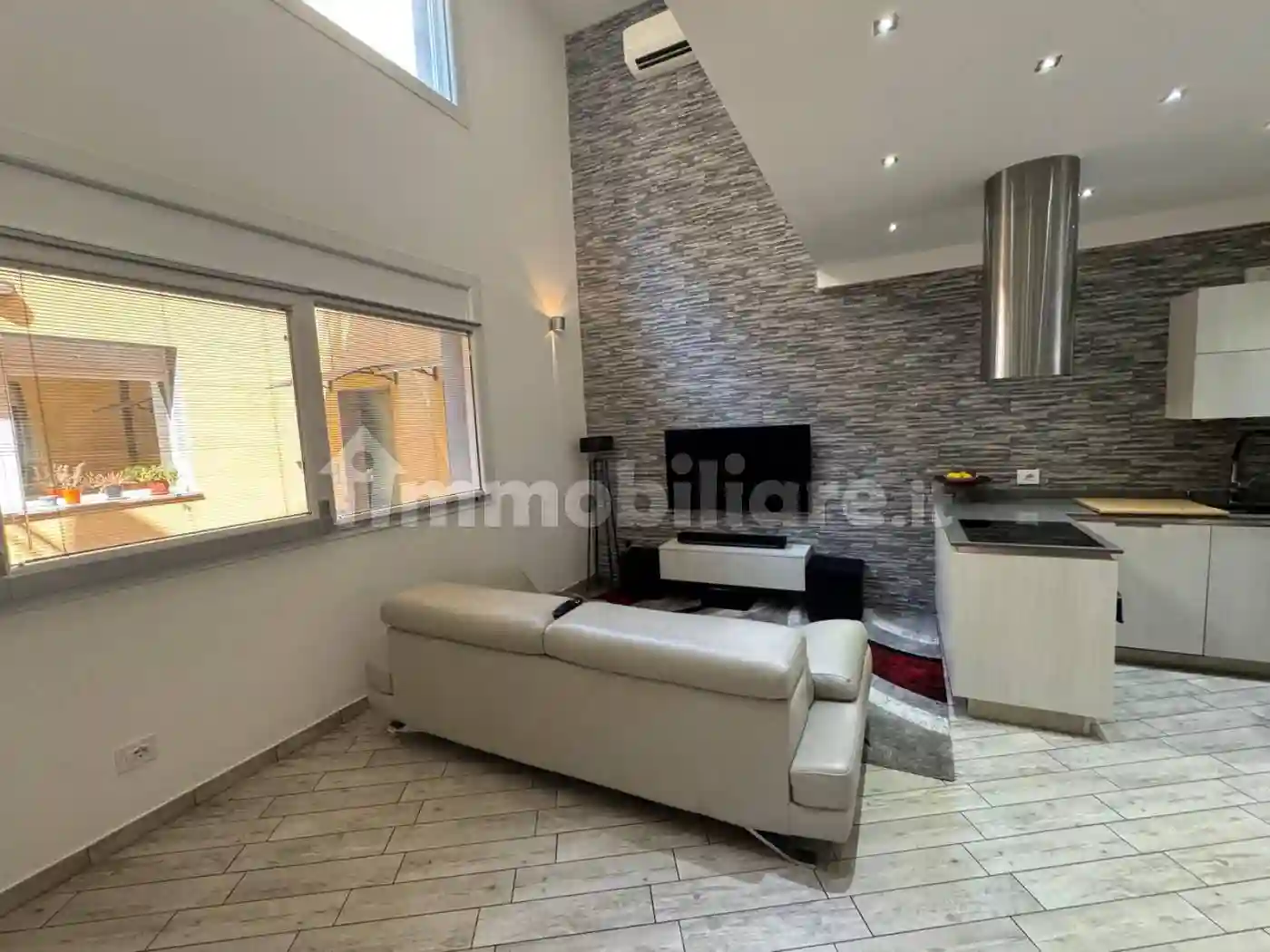 Loft - foto 2