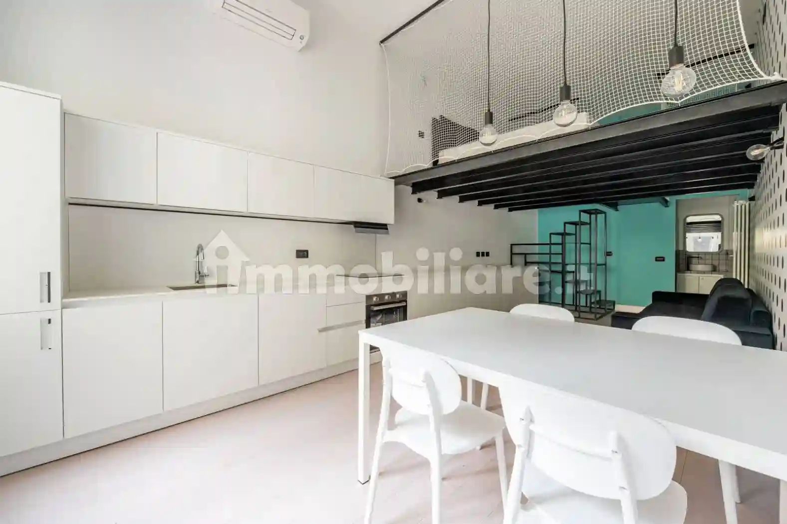 Loft - foto 2