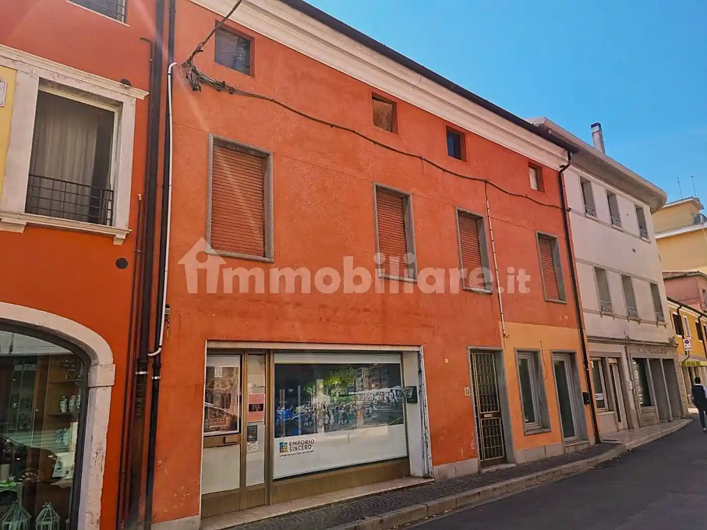 Palazzo - Edificio in vendita a Latisana