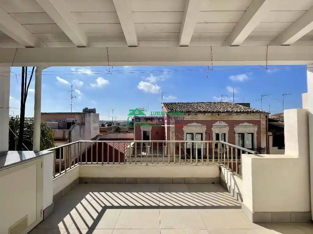 Casa indipendente in vendita a Santa Croce Camerina