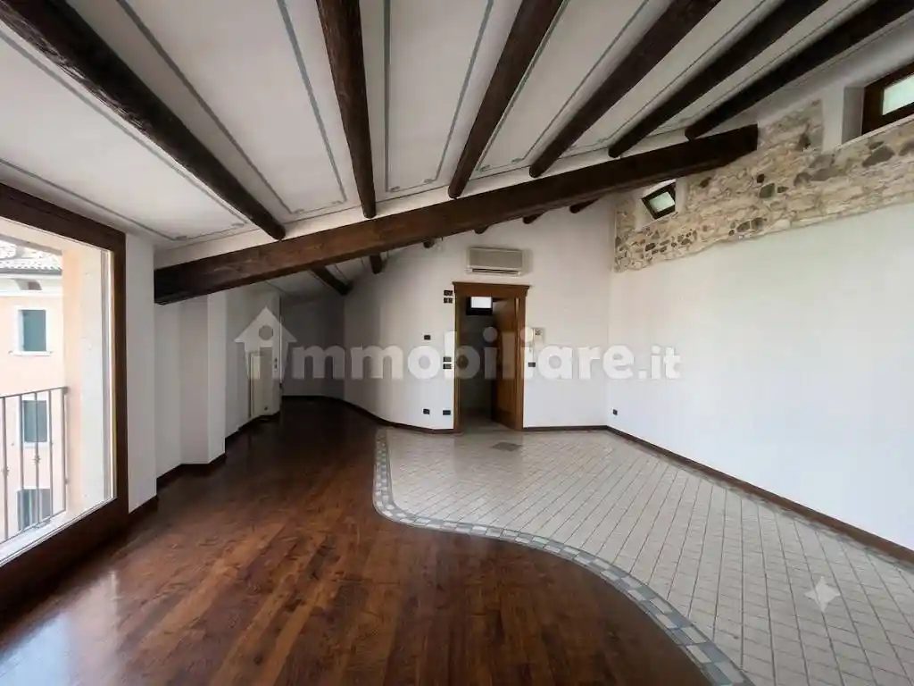 Villa in vendita a Montorso Vicentino