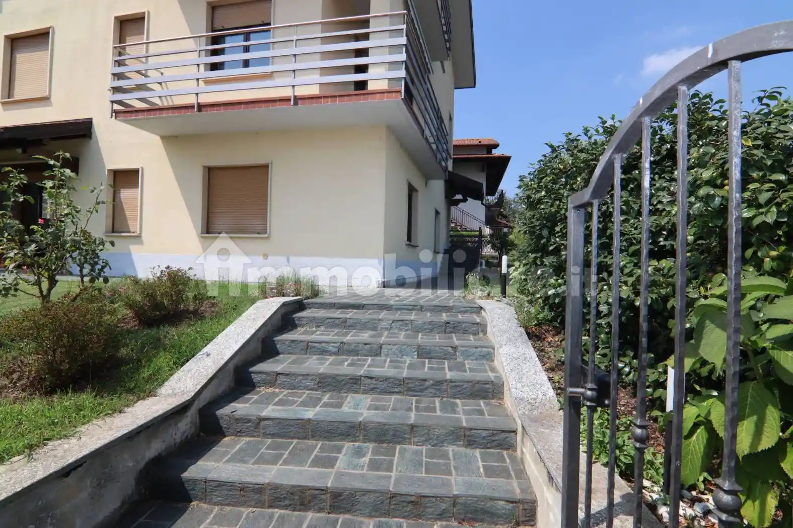 Appartamento in vendita a Faloppio