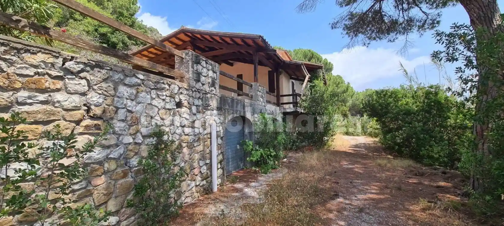 Villa in vendita a Capoliveri
