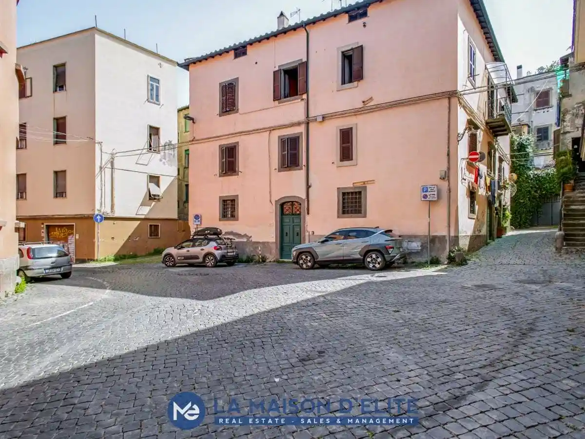 Appartamento in vendita a Viterbo