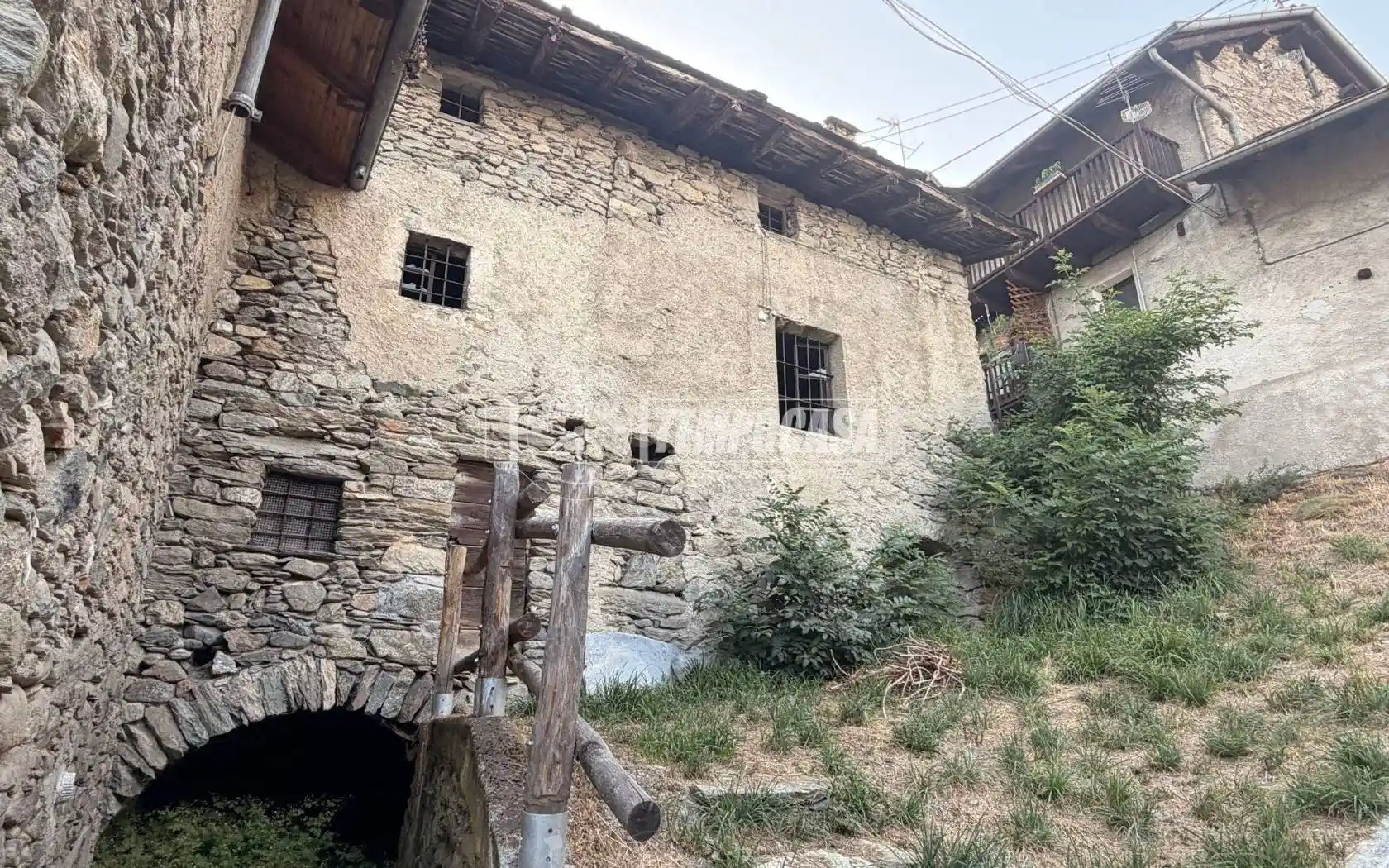 Rustico - Casale in vendita a Aosta