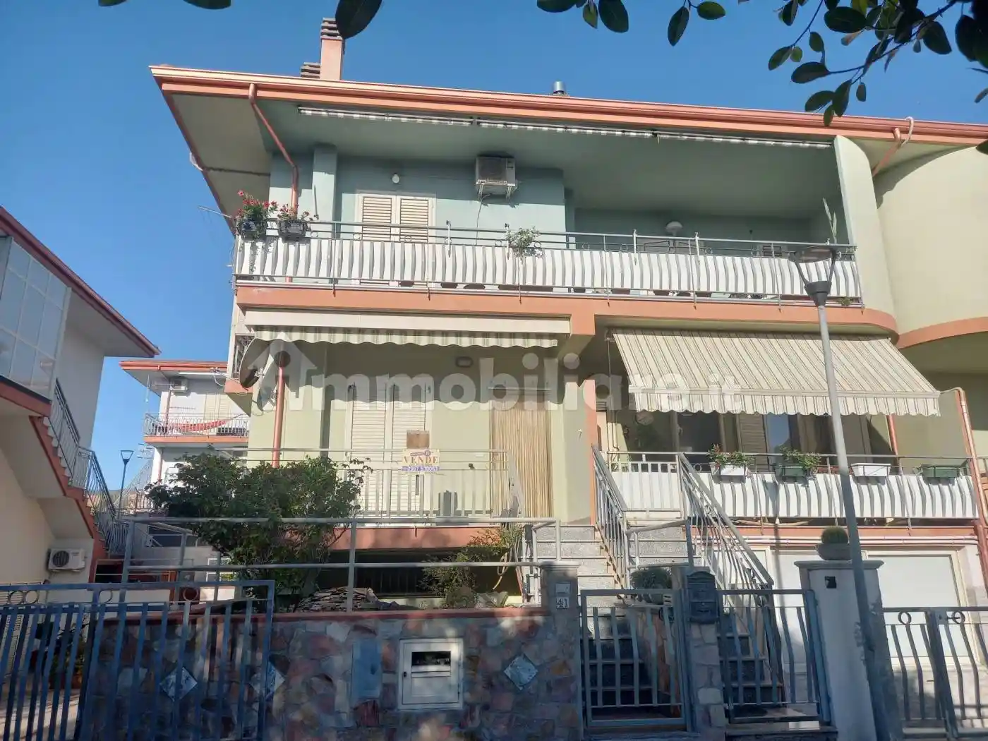 Appartamento in vendita a Sant'Andrea Apostolo dello Ionio