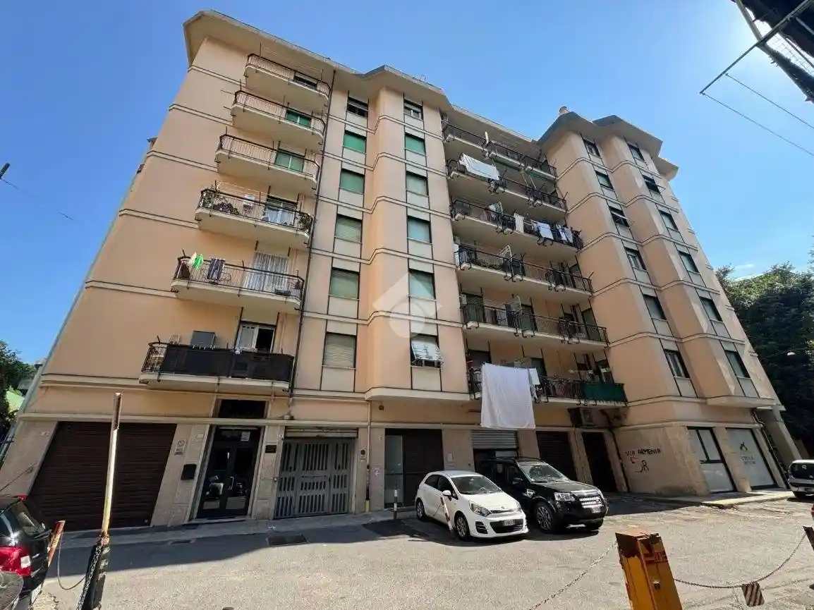 Appartamento in vendita a Genova