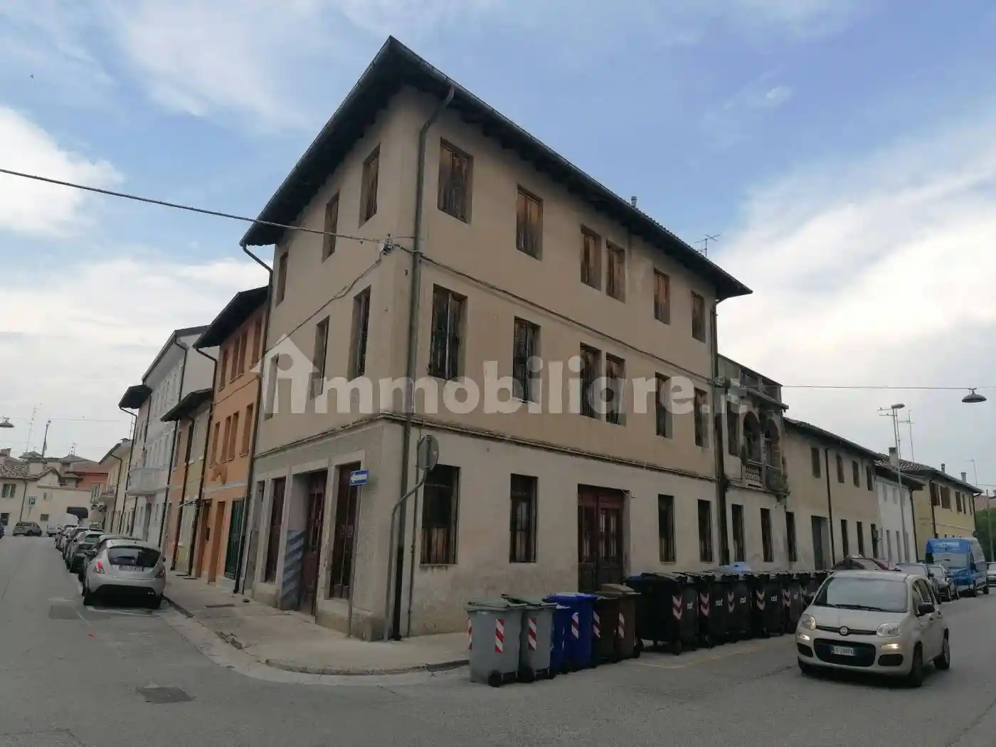 Palazzo - Edificio in vendita a Palmanova