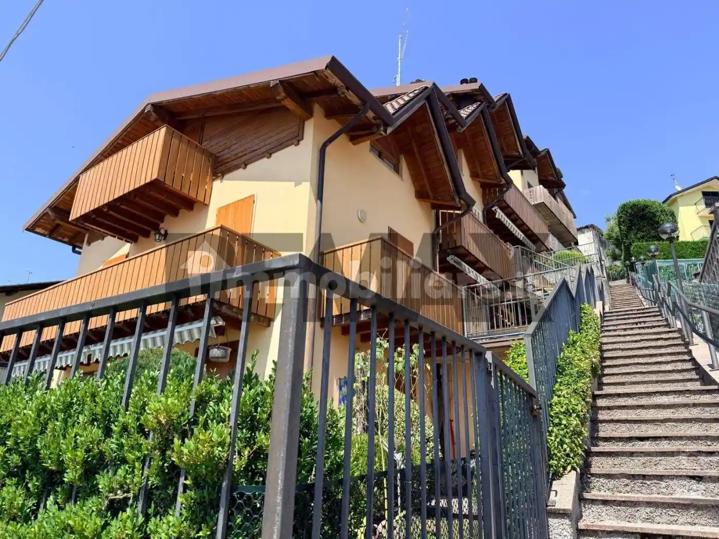 Appartamento in vendita a Costa Serina