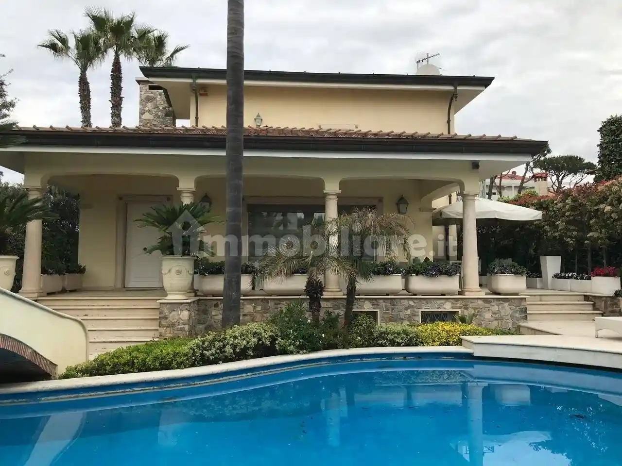 Villa in vendita a Pietrasanta