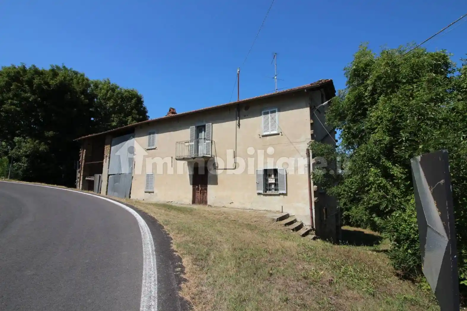 Rustico - Casale in vendita a Mombarcaro