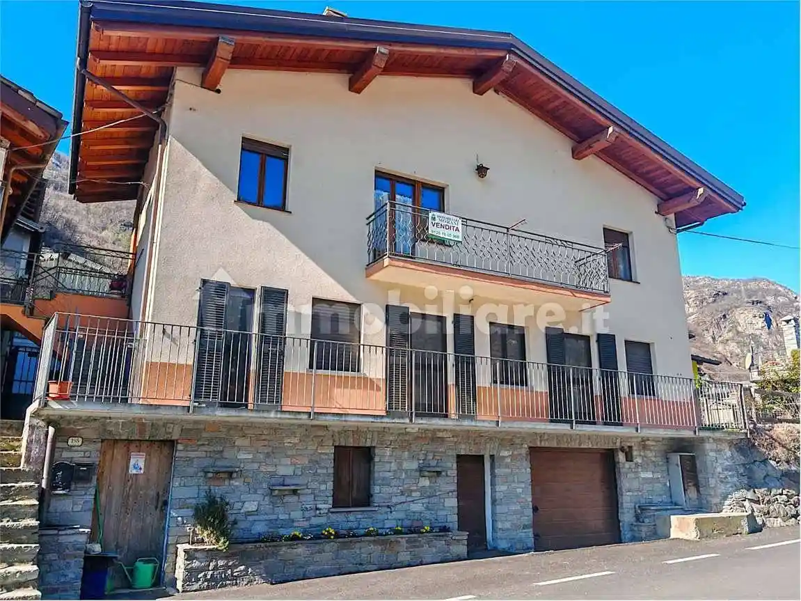 Casa indipendente in vendita a Donnas