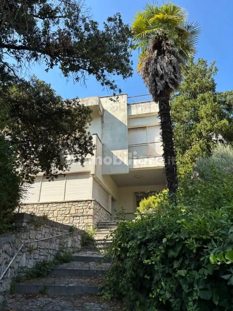 Villa in vendita a Amelia