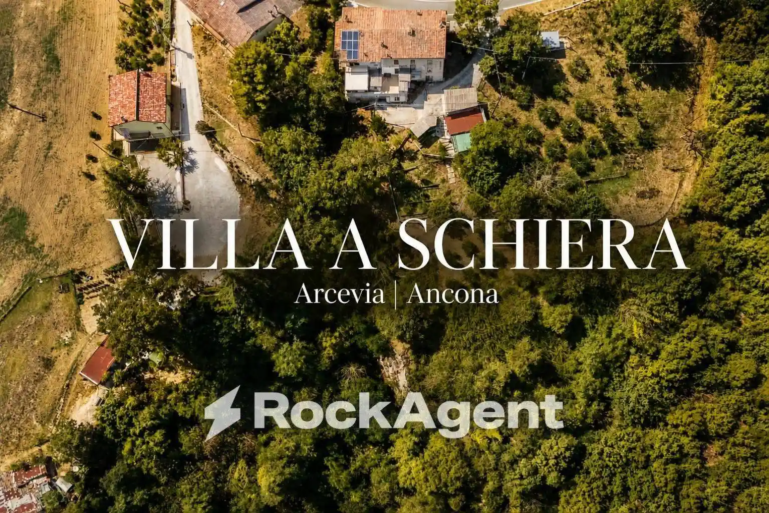 Casa indipendente in vendita a Arcevia