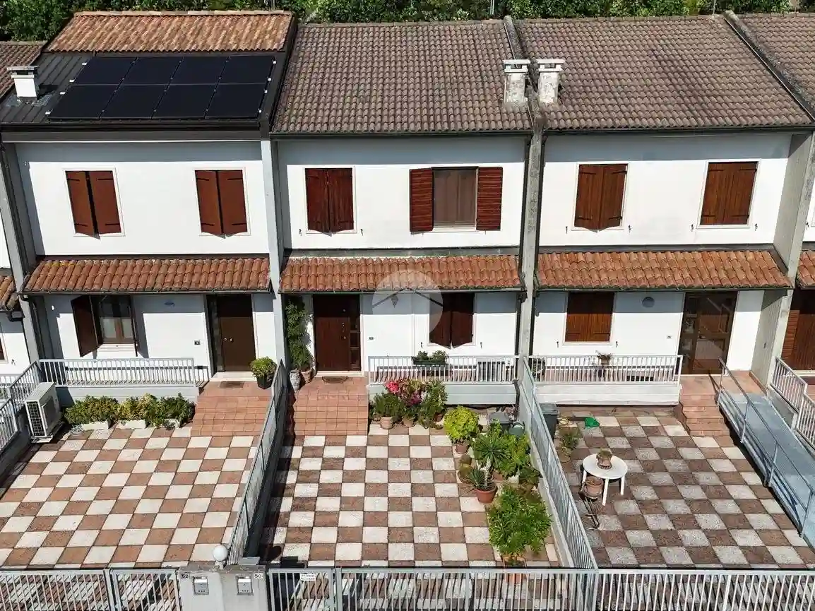 Villetta a schiera - foto 2