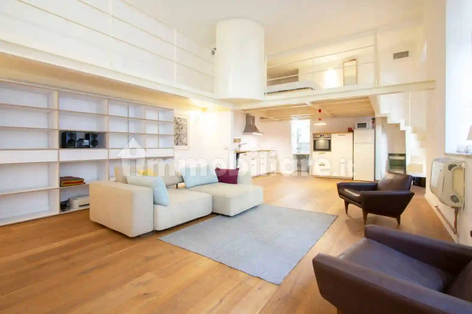 Loft - foto 2