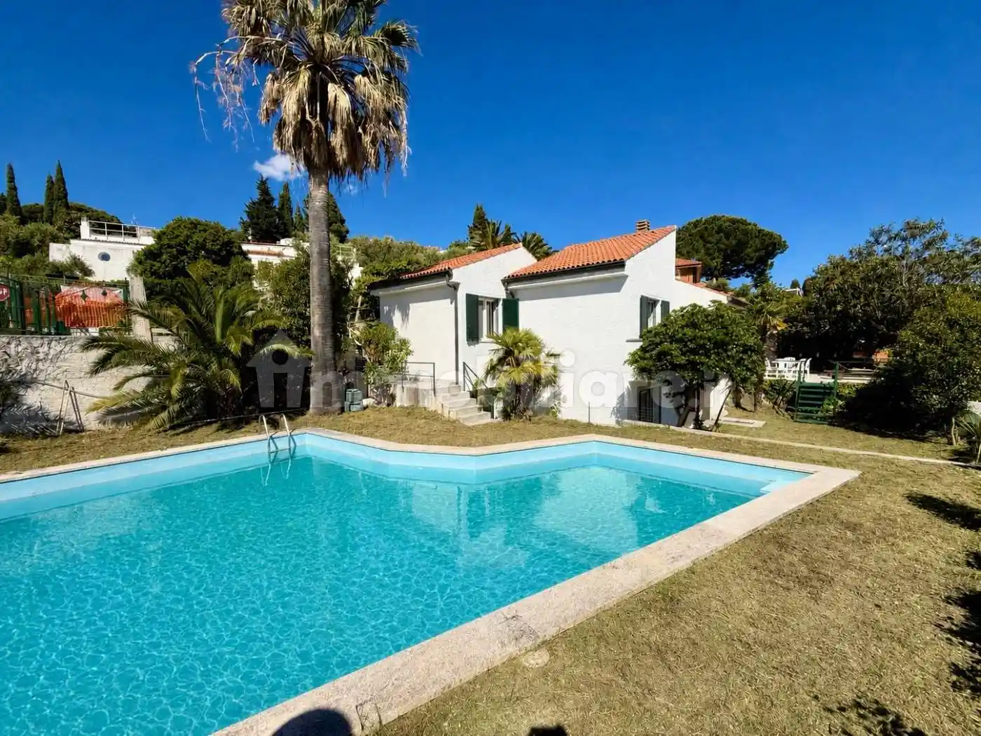 Villa in vendita a Finale Ligure