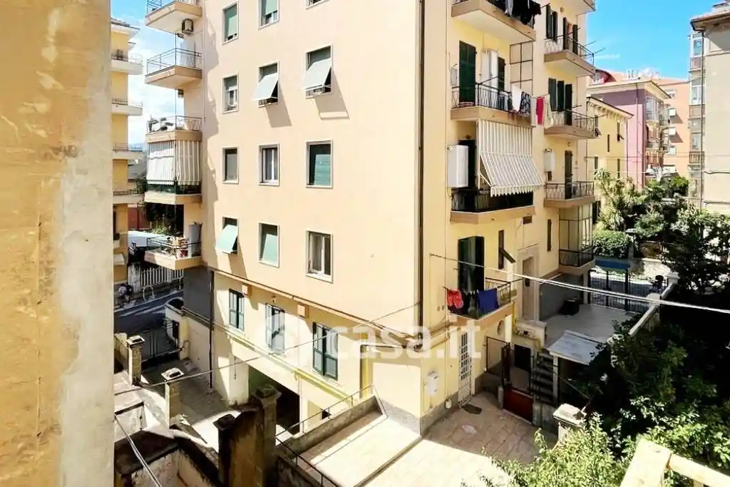 Appartamento in vendita a Savona