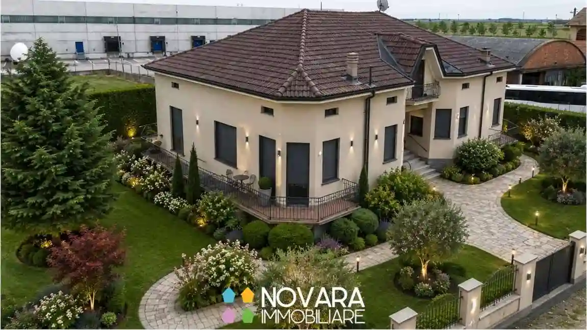 Villa - foto 2