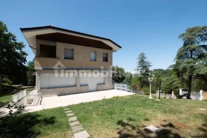Villa in vendita a Pianoro
