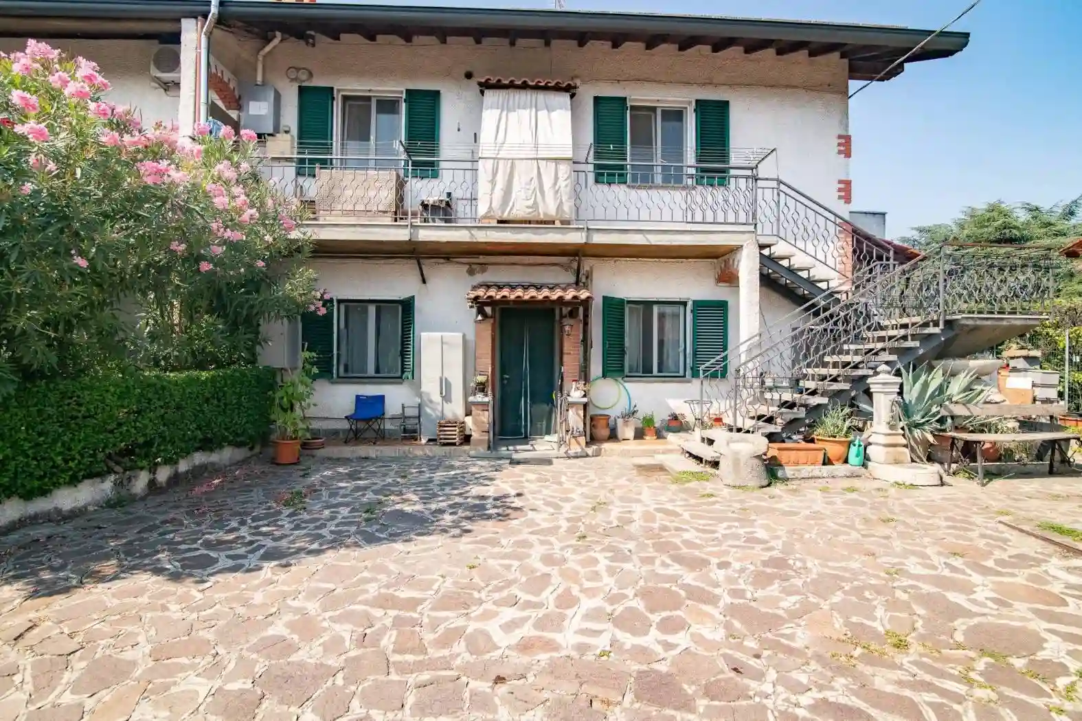 Villa - foto 2