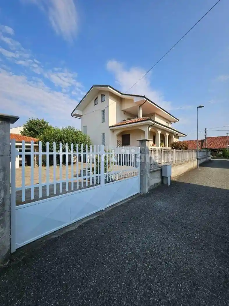 Villa in vendita a Volpiano