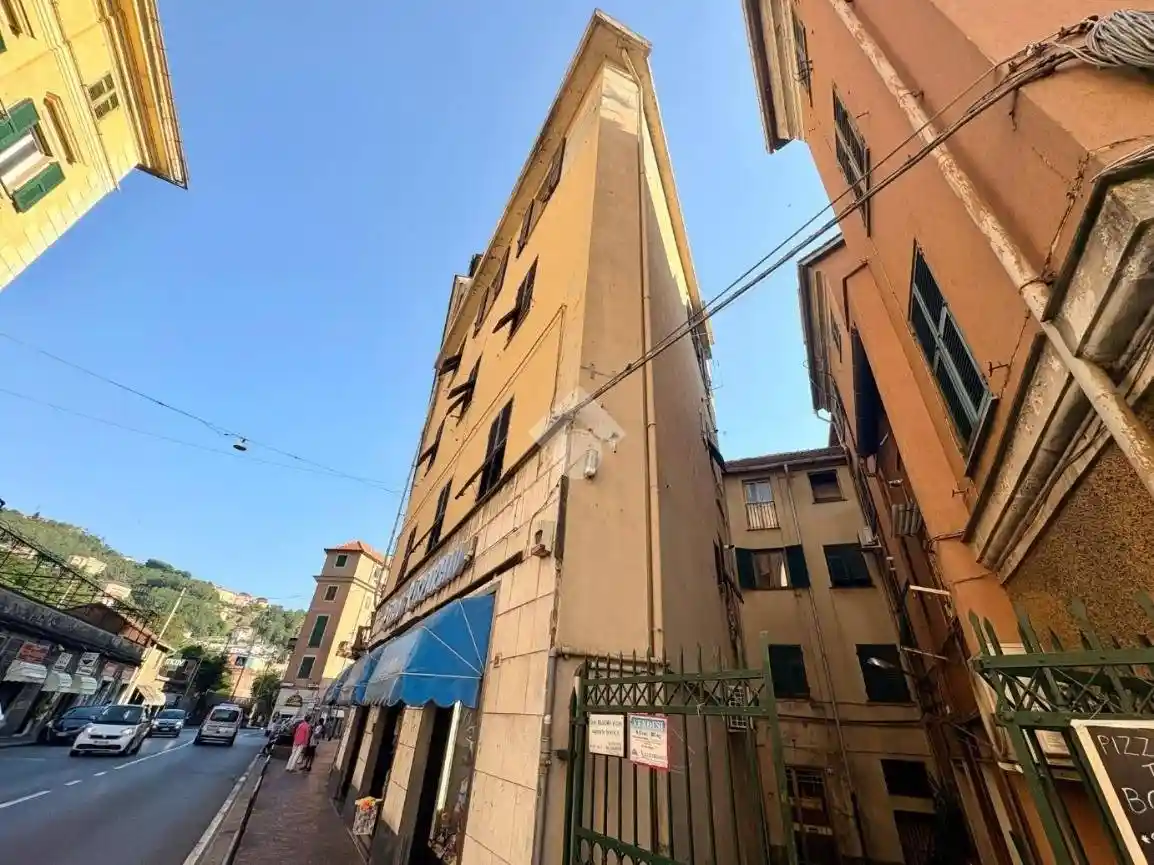 Appartamento in vendita a Genova