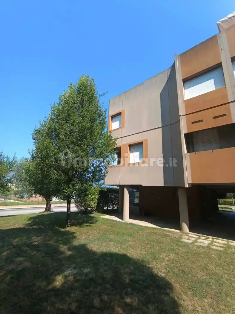 Villa in vendita a Fontanafredda
