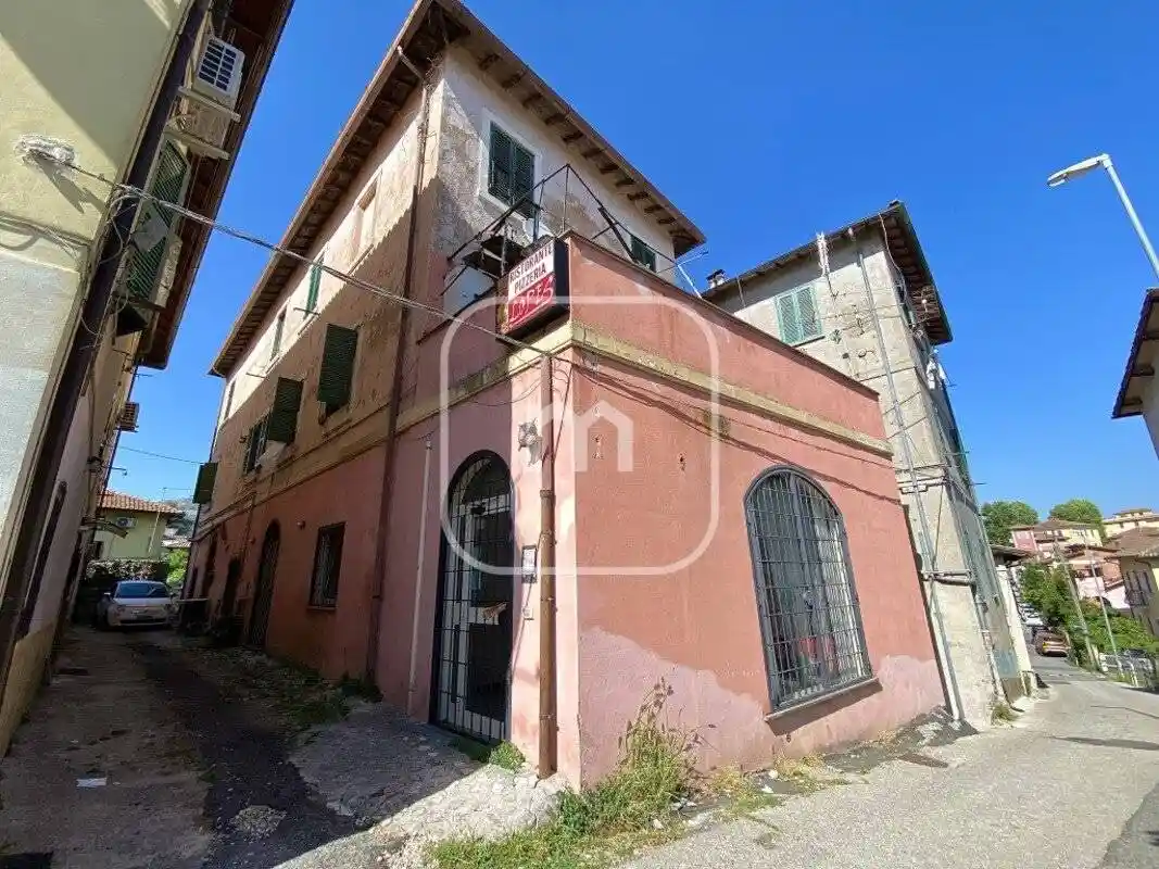 Appartamento in vendita a Cave