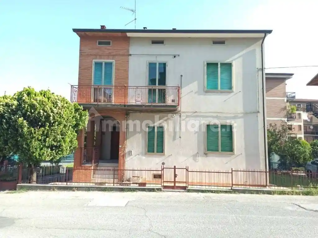Casa indipendente in vendita a Castiglione del Lago