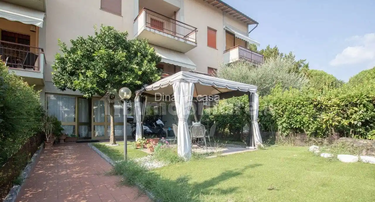 Villetta a schiera in vendita a Prato