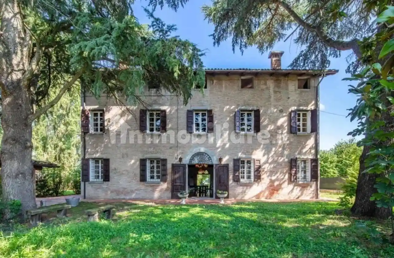 Rustico - Casale in vendita a Cento